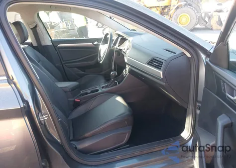 2019 Volkswagen Jetta 1.4T R-Line/1.4T S/1.4T Se from USA, damaged, VIN 3VWC57BU9KM094948